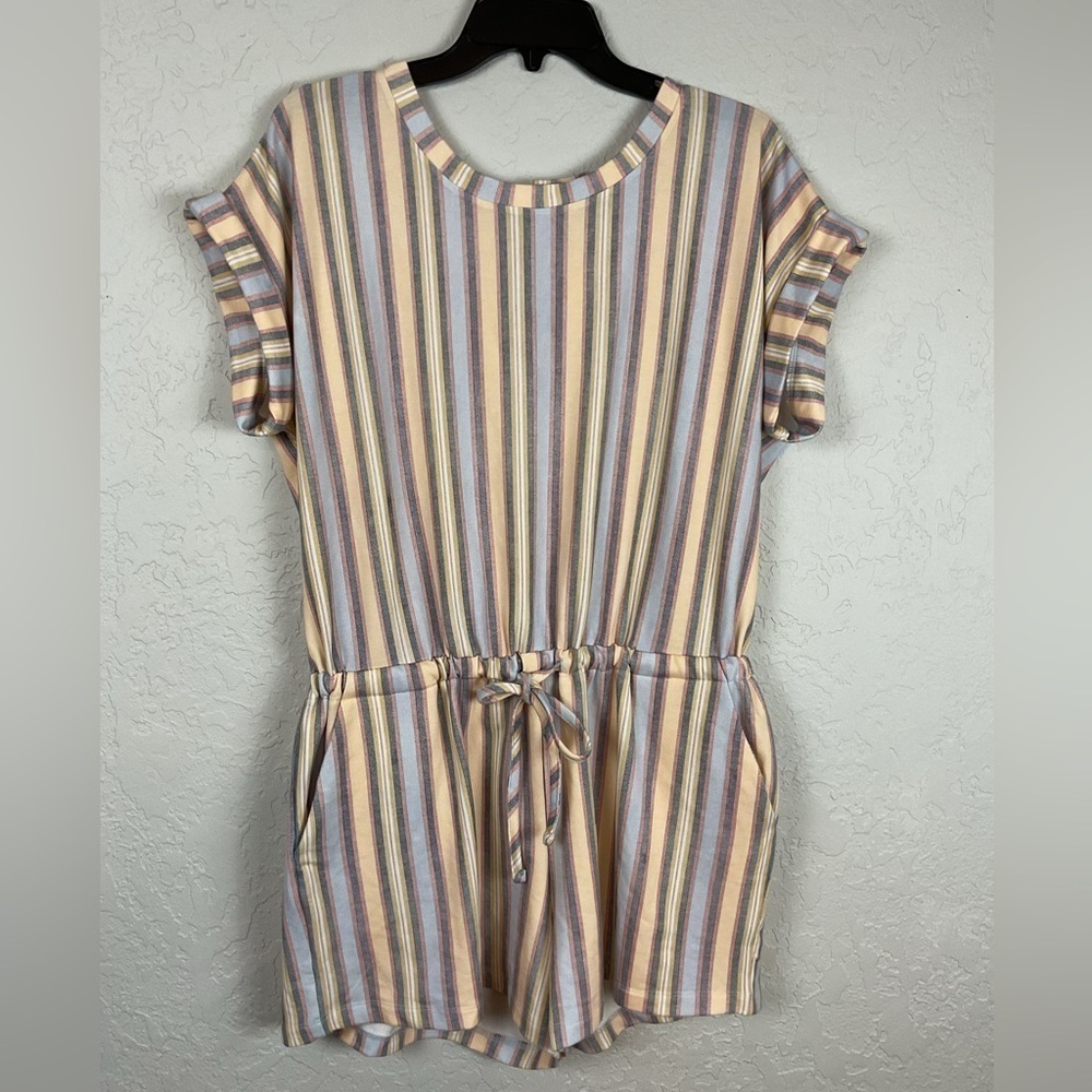 Live Well Lifestyle Romper Shorts Tie Waist Size Medium Pockets